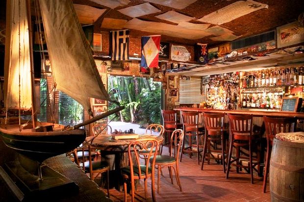 Pier House Resort and Caribbean Spa Bar