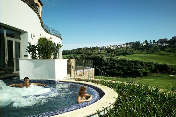 La Cala spa external pool