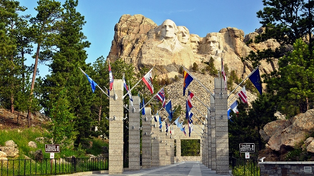 Mount Rushmore Entrance