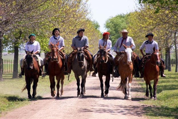 The Amazing Gaucho Traditions In Argentina - eTravelTrips.com