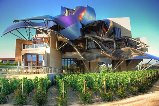 Frank Gehry - Marques de Riscal Hotel Winery