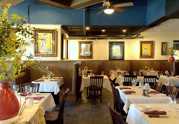 The Waikiki Beach Marriott Dining