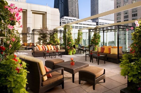 The Peninsula Chicago Patio