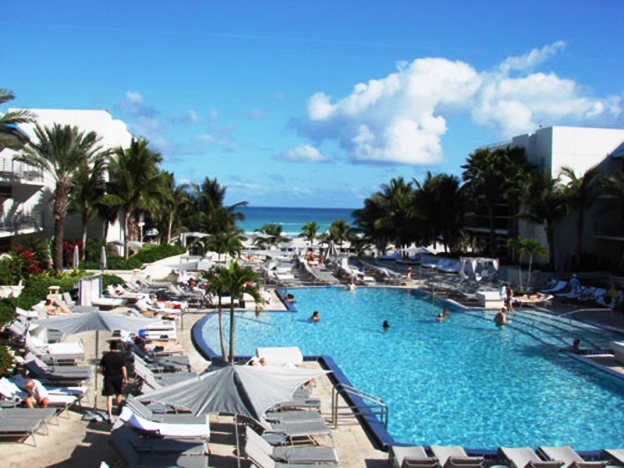 The Ritz-Carlton, South Beach Pool