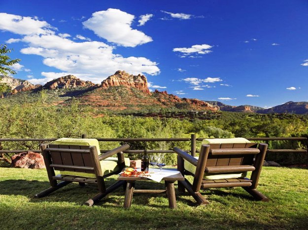 L`Auberge De Sedona Arizona mountain views