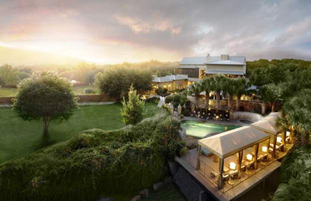 Lake Austin Spa Resort pool