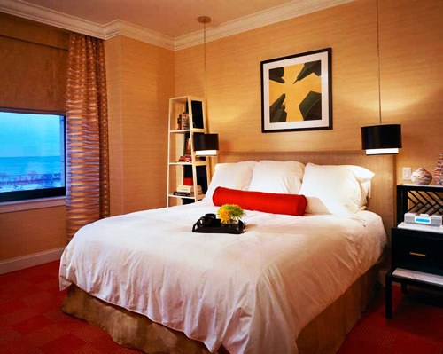 The Blackstone Hotel Guestroom