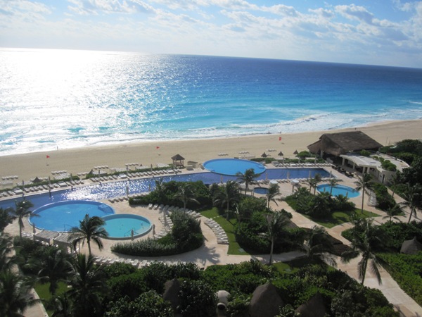 Live Aqua Cancun beach