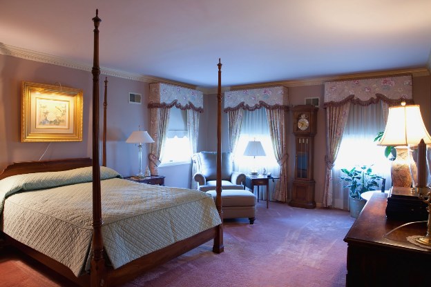 Omni Bedford Springs Resort guest rooms