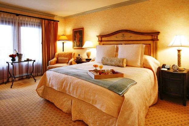Delamar Greenwich Harbor guest rooms