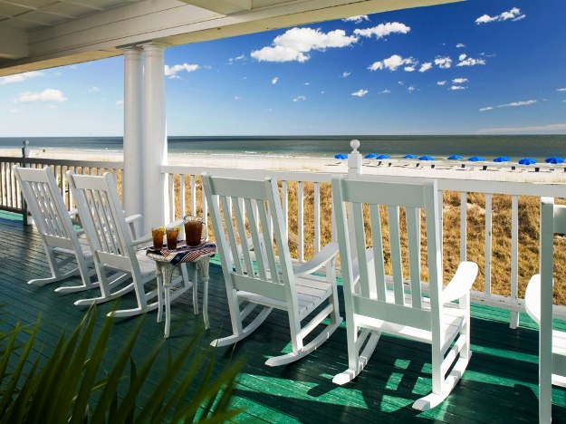 Elizabeth Pointe Lodge beach view