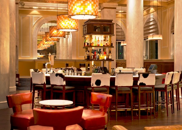 Hotel ICON lobby bar