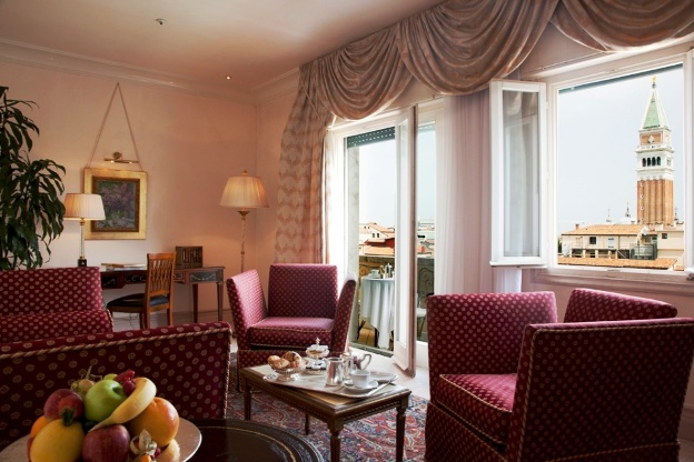Bauer Il Palazzo Venice, Italy suite