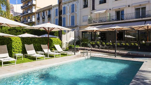 Hotel Le Canberra Cannes pool