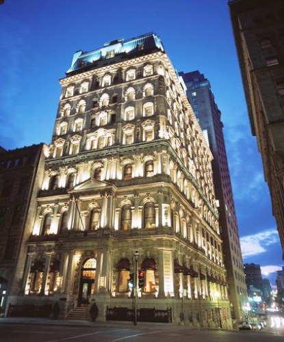 Hotel Le St-James exterior