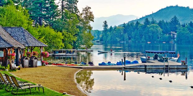 Mirror lake inn Private Sandy Beach