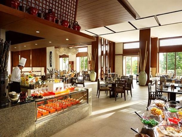 Shangri-La Boracay Resort & Spa dining