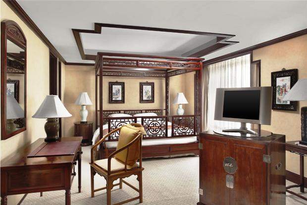 Sheraton Shanghai Hongqiao Hotel guest room