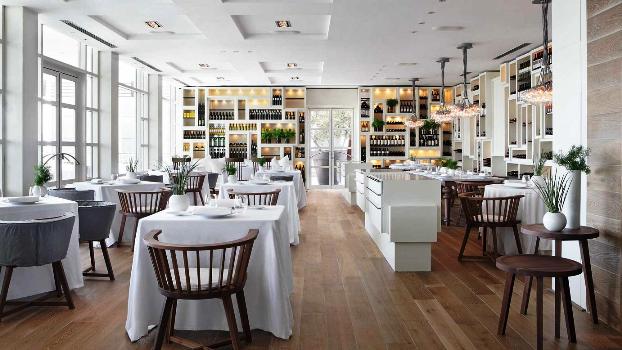 Hotel Arts Barcelona enoteca dining