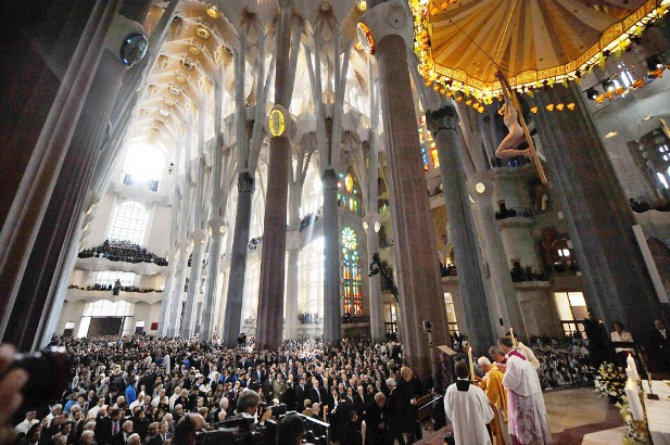 La Sagrada Familia mass