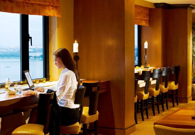 New York Marriott Downtown concierge lounge bar