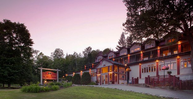 The Friends Lake Inn exterior