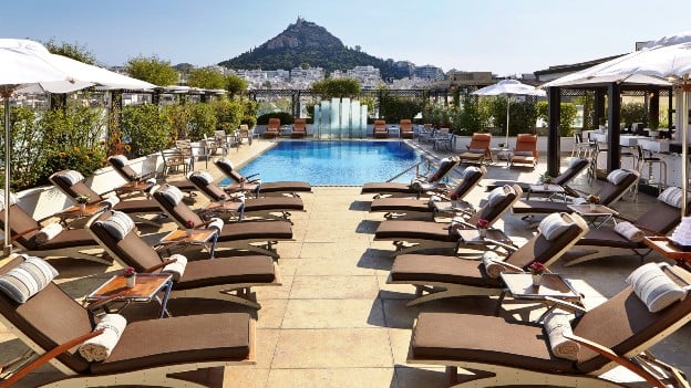 Hotel grande bretagne athens outdoor pool