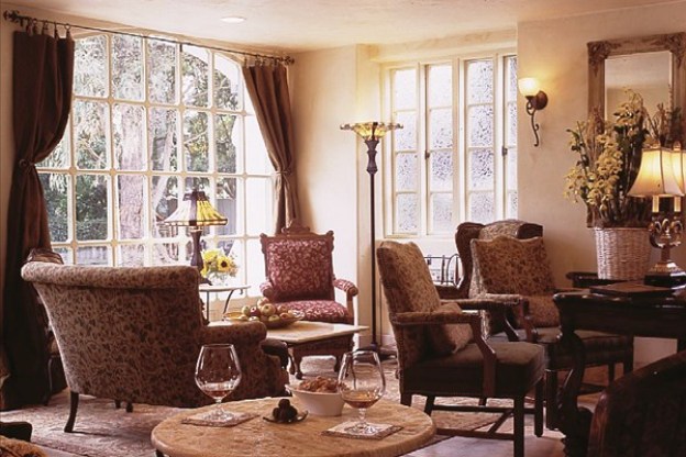 L'Auberge Carmel lobby