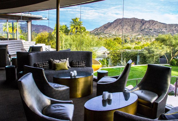 Sanctuary Camelback Mountain lounge