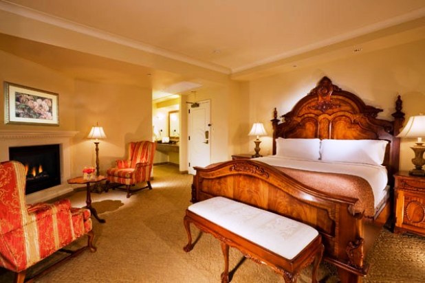 The Davenport hotel and tower Guest room