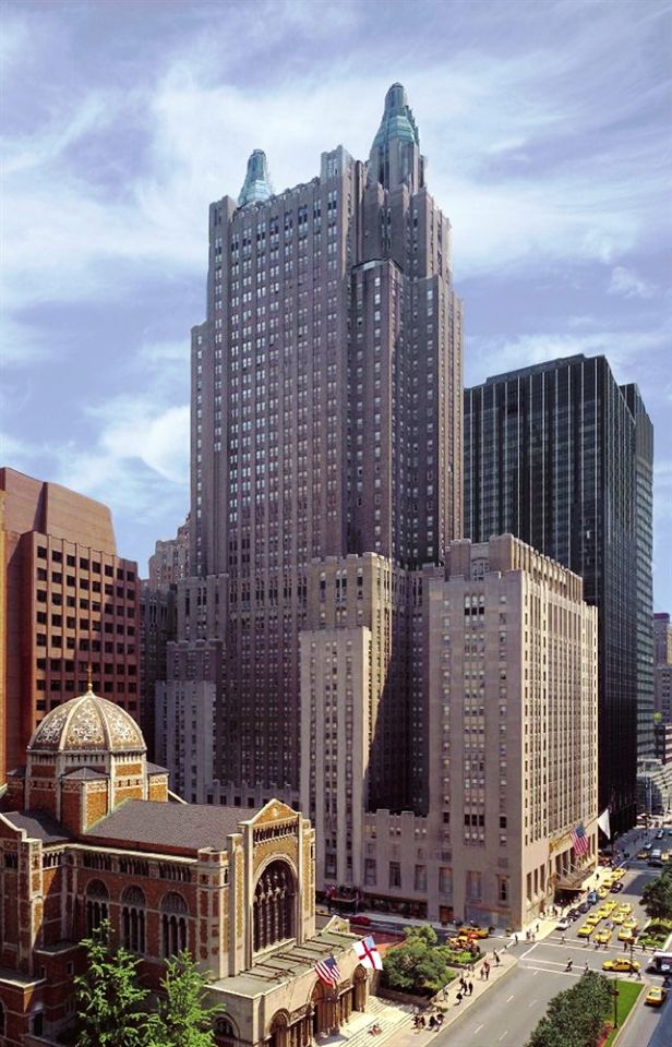 Waldorf Astoria outdoor view