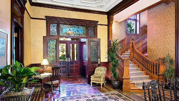 Wentworth Mansion lobby