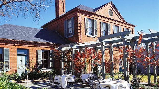 Wentworth Mansion restaurant exterior patio