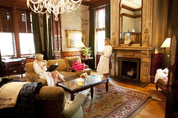 Wentworth Mansion suite