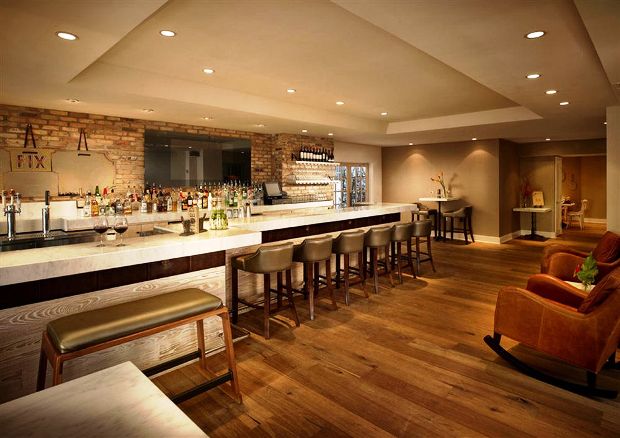 Blue Moon Hotel Bar