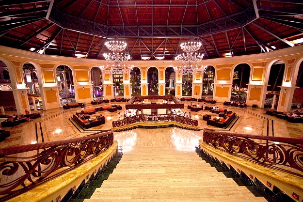 Majestic Elegance Punta Cana lobby