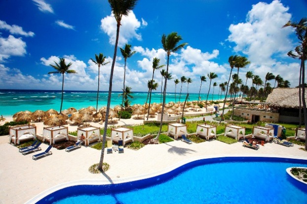 Majestic Elegance Punta Cana pool and beach