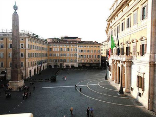The Hotel Nazionale Montecitorio Square