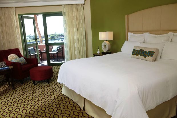 The Vinoy Renaissance guestroom