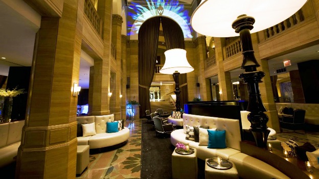 W Chicago - City Center lobby room