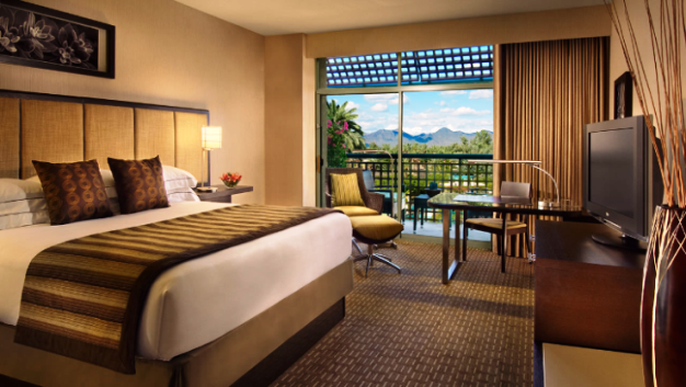 Hyatt Regency Scottsdale Resort and Spa at Gainey Ranch guest room