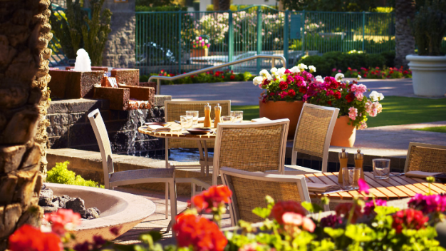 Hyatt Regency Scottsdale Resort and Spa at Gainey Ranch outdoor dining