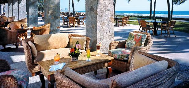 The Fairmont Pierre Marques Patio