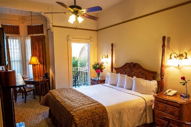 The Horton Grand Hotel guestrooms