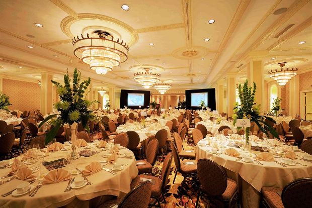 The Roosevelt New Orleans banquet hall