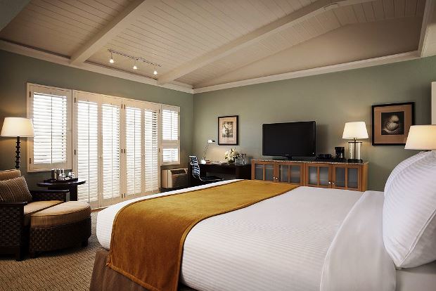 The Lodge at Tiburon guest rooms