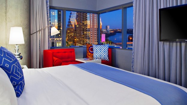 W AustinHotel guest room