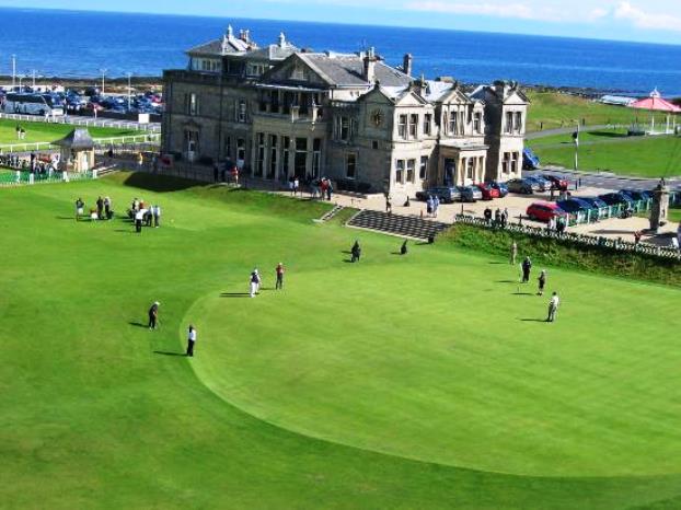 18th green at the old course