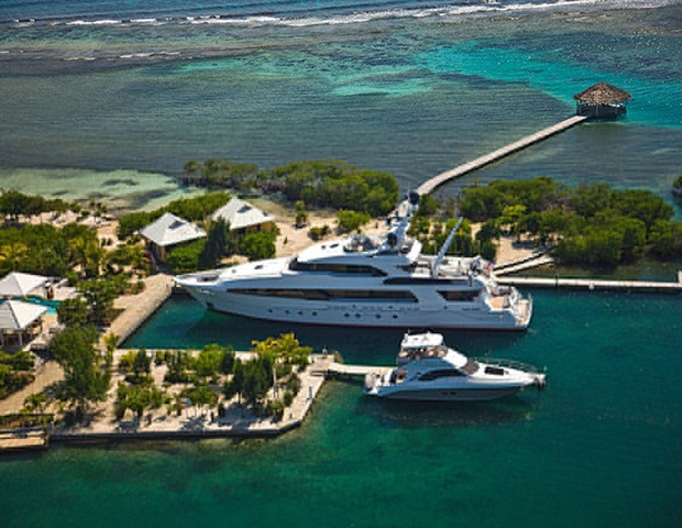 best hotels in Roatán Honduras